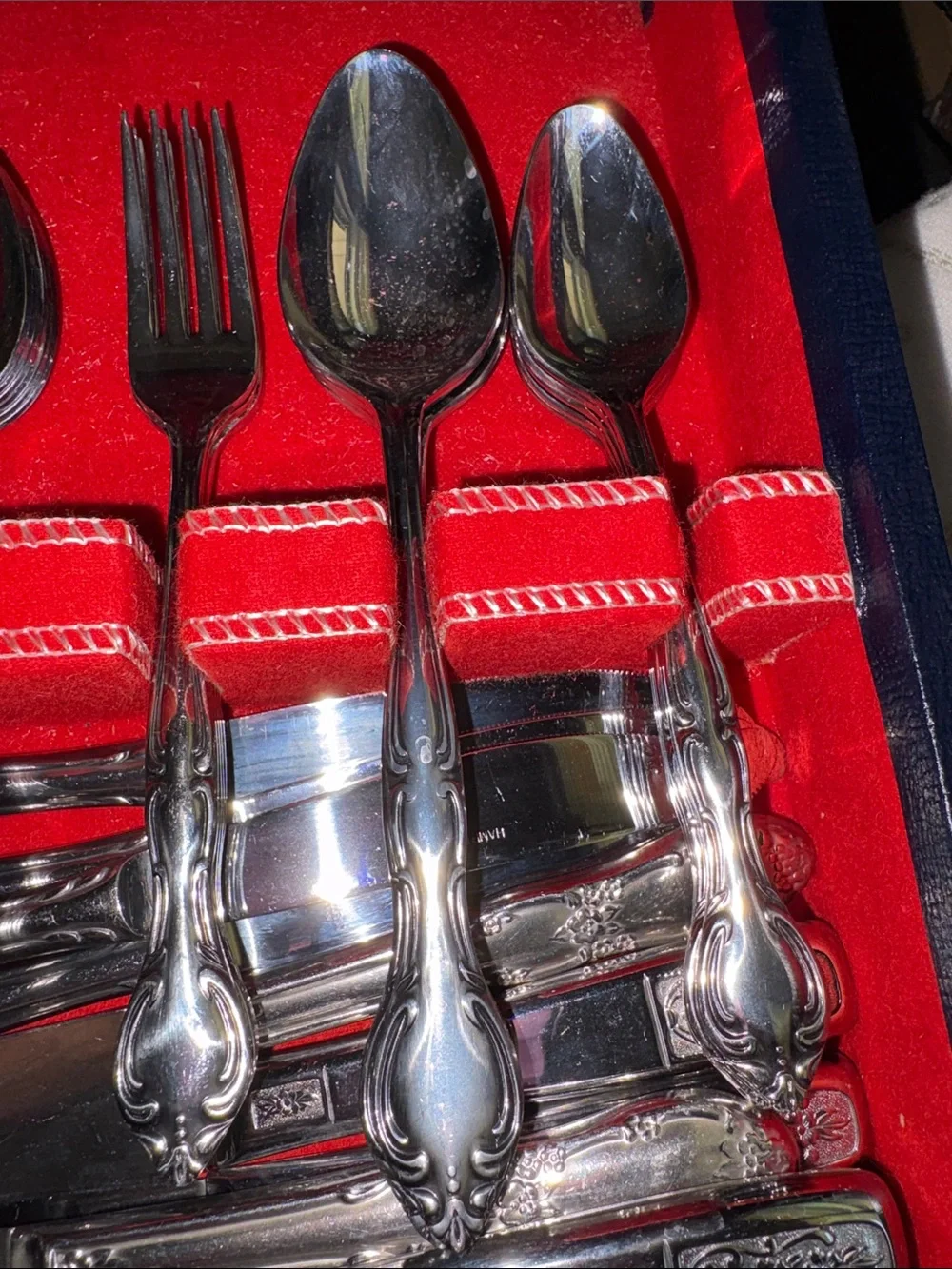 2 different designs Classic Silver-Plated Flatware Set in Red Presentation Case